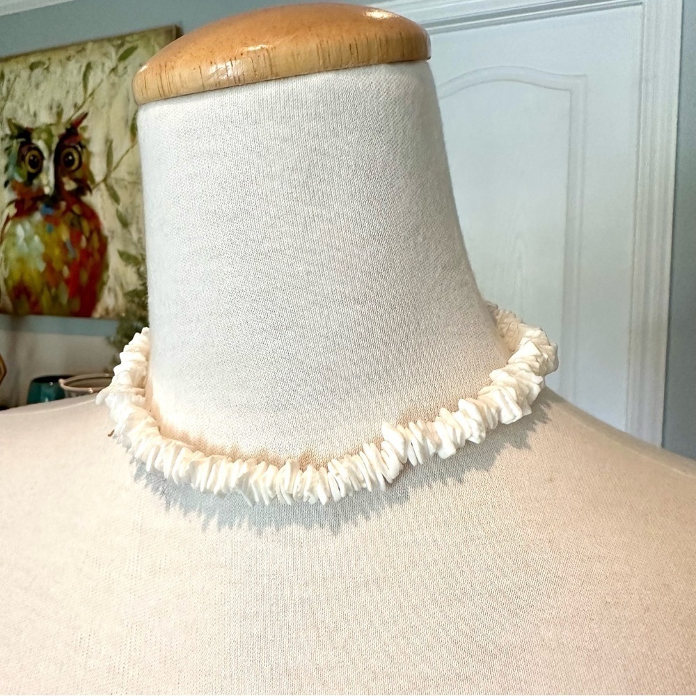 Puka Shells Necklace - Picture 6 of 9